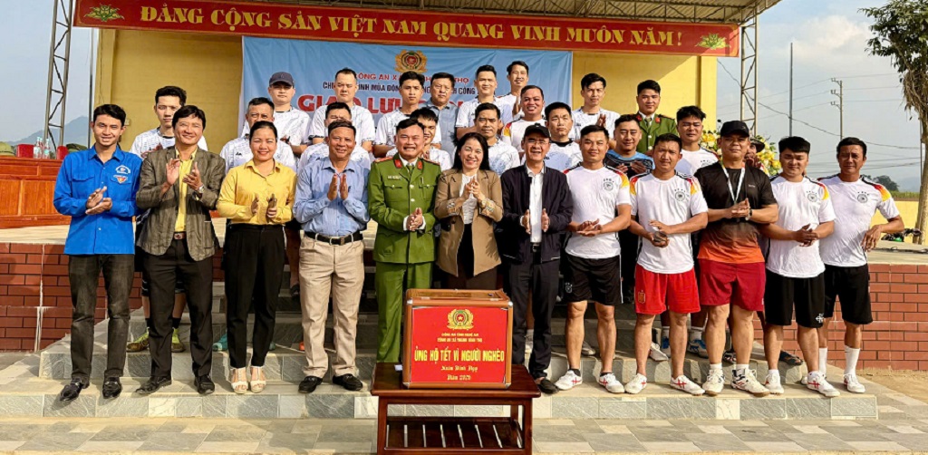 Khai mạc giải bóng đá thiện nguyện