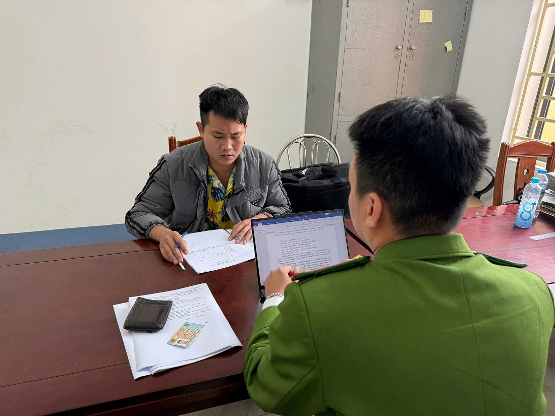 Công an xã Đức Châu lấy lời khai đối tượng Nguyễn Trọng Ánh