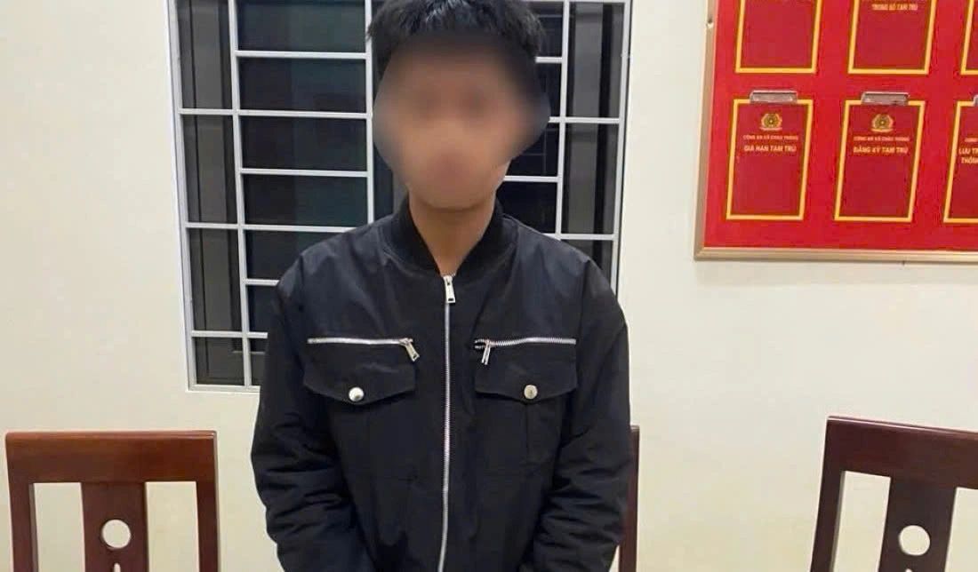 Công an xã Châu Tiến tuyên truyền, vận động thu hồi vũ khí, vật liệu nổ, công cụ hỗ trợ và pháo