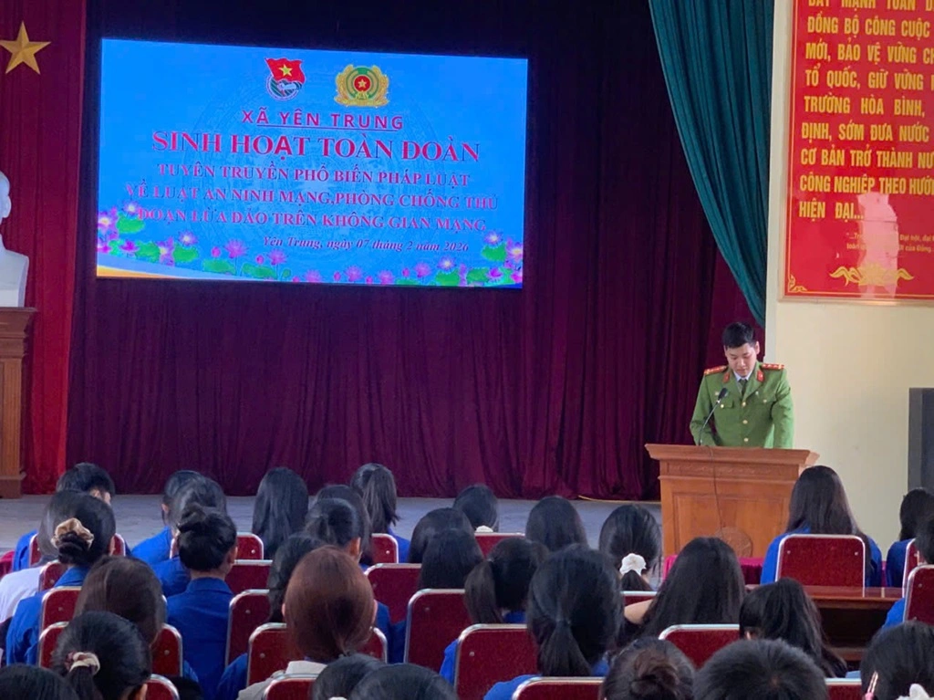 Công an xã Yên Trung tuyên truyền Luật An ninh mạng