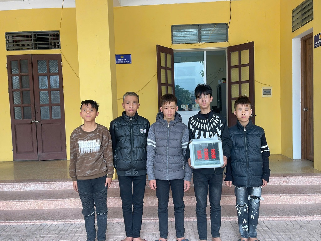 Công an phường Vinh Lộc điều tra, làm rõ nhóm thiếu niên vi phạm pháp luật