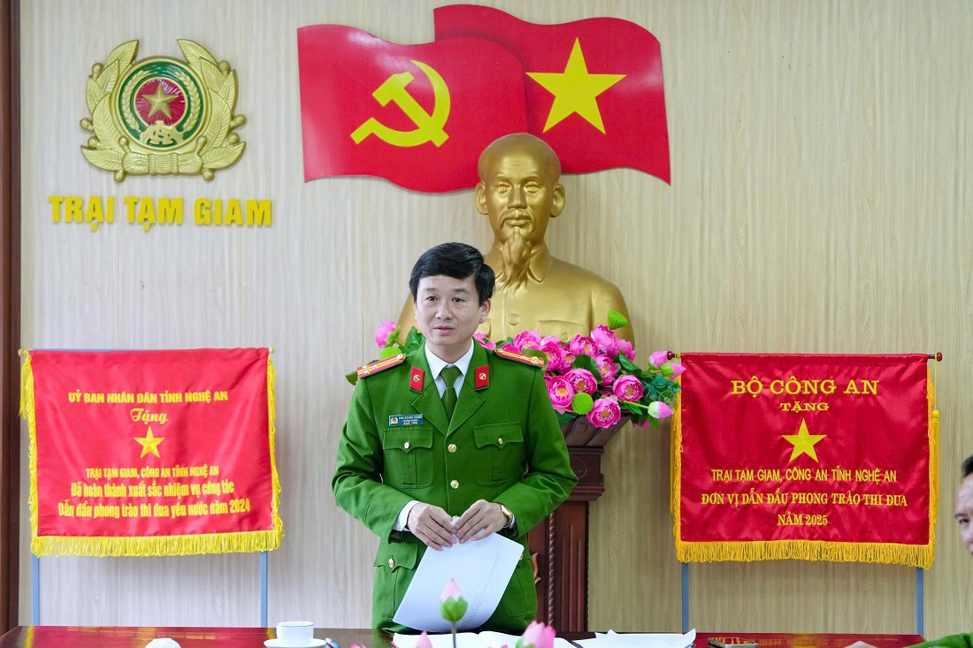 Trại Tạm giam Công an tỉnh phối hợp với đại diện Viện kiểm sát nhân dân tỉnh cùng cấp ủy, chính quyền phường Vinh Hưng tổ chức họp bàn, xây dựng phương án và kế hoạch cụ thể nhằm bảo đảm ngày bầu cử diễn ra an toàn, đúng quy định của pháp luật