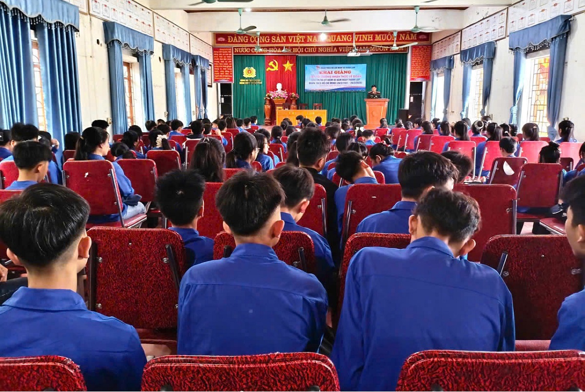 Công an xã Xuân Lâm phối hợp tổ chức bồi dưỡng cảm tình Đoàn