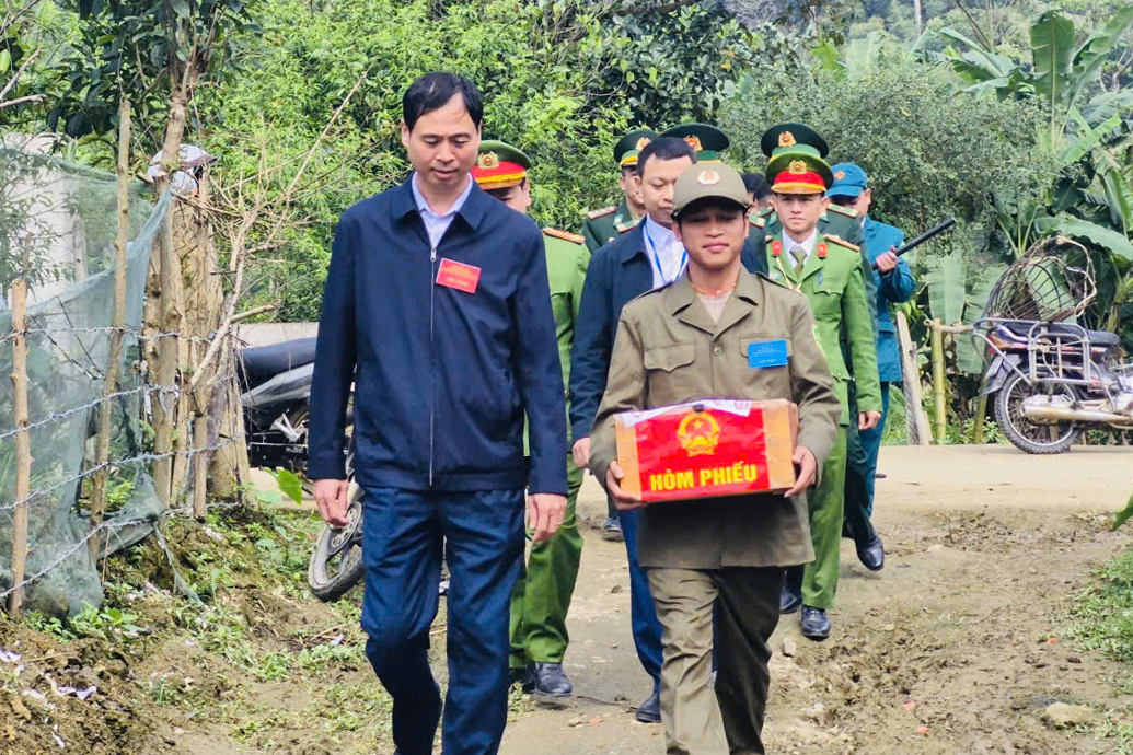 Bảo đảm an ninh trật tự tại điểm bầu cử sớm
