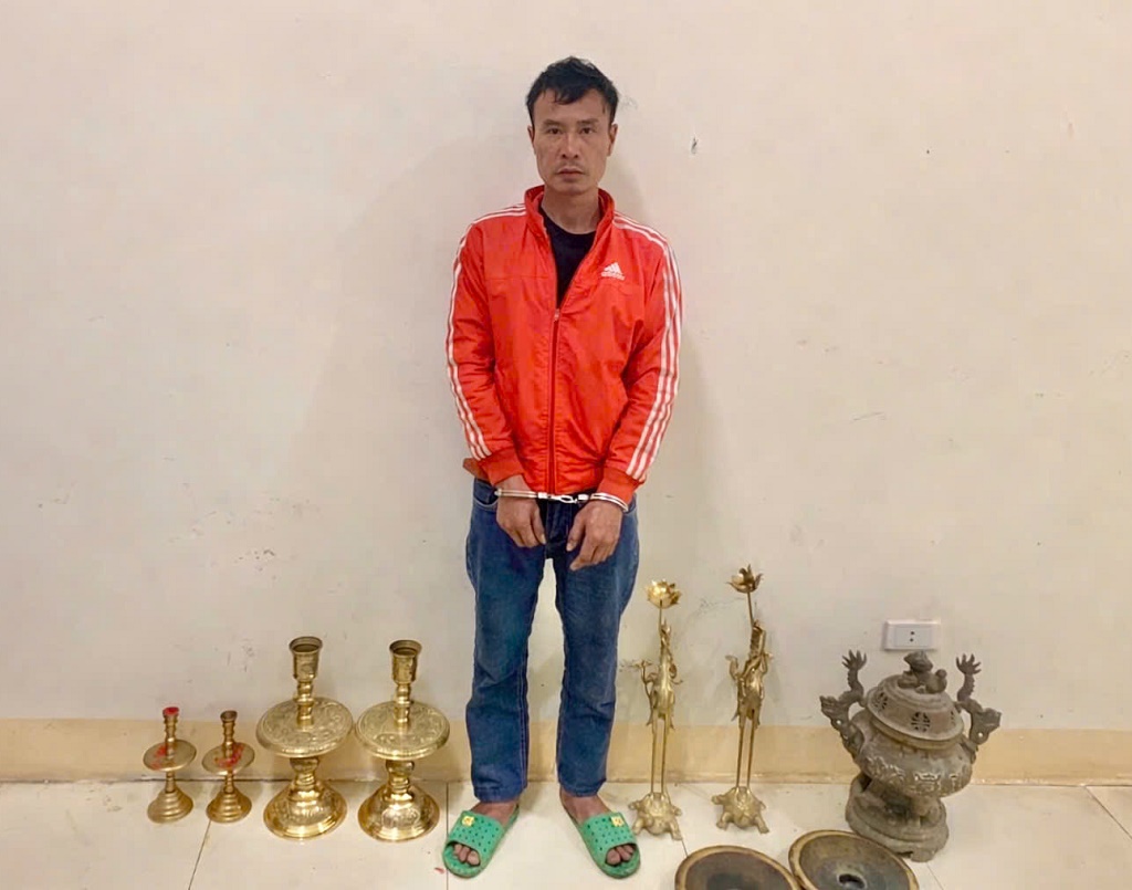 Khởi tố đối tượng trộm cắp tài sản