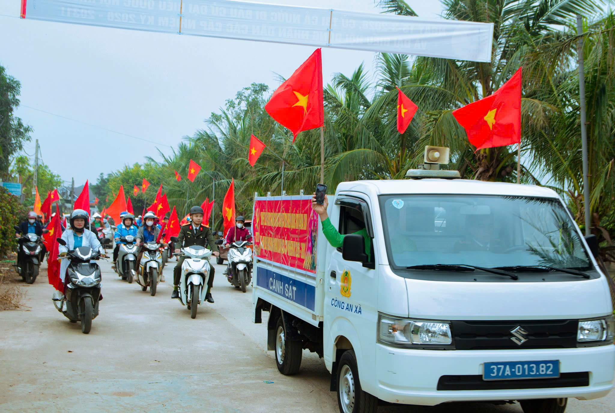 Công an xã Vân Tụ đẩy mạnh tuyên truyền phục vụ bầu cử