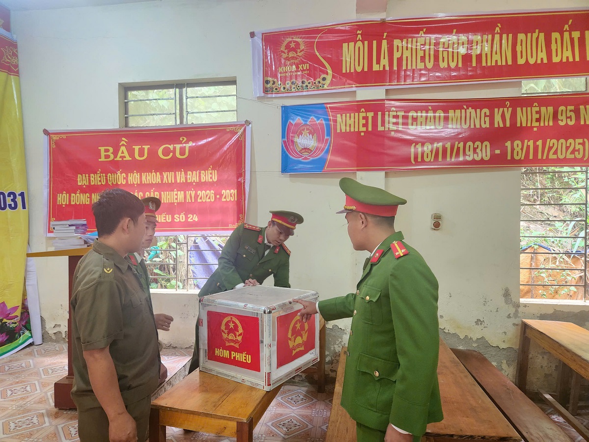 Điểm bầu cử được chuẩn bị đầy đủ, đảm bảo an toàn, thuận tiện cho cử tri