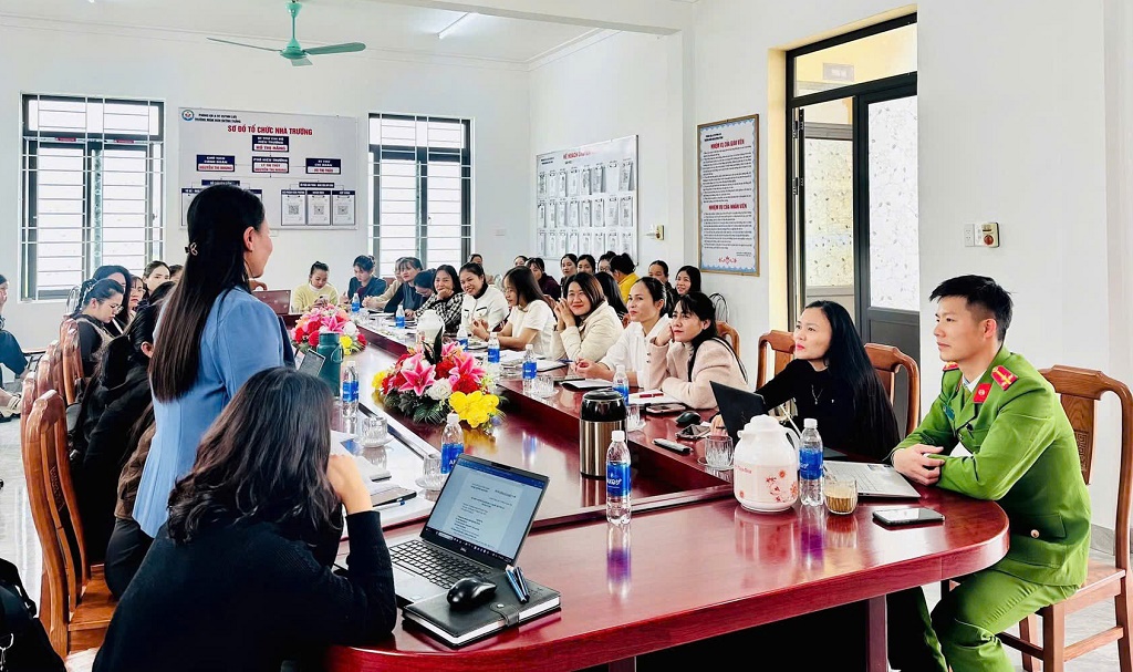 Buổi tuyên truyền tại trường