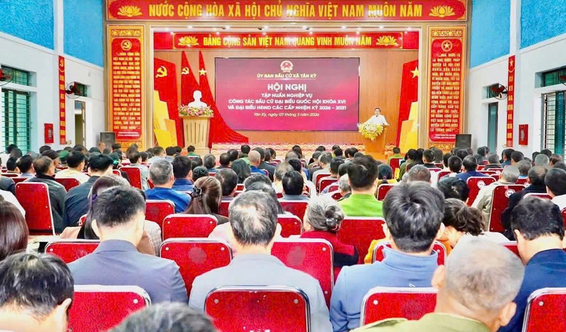 Công an xã Tân Kỳ tổ chức Hội nghị tập huấn công tác bầu cử