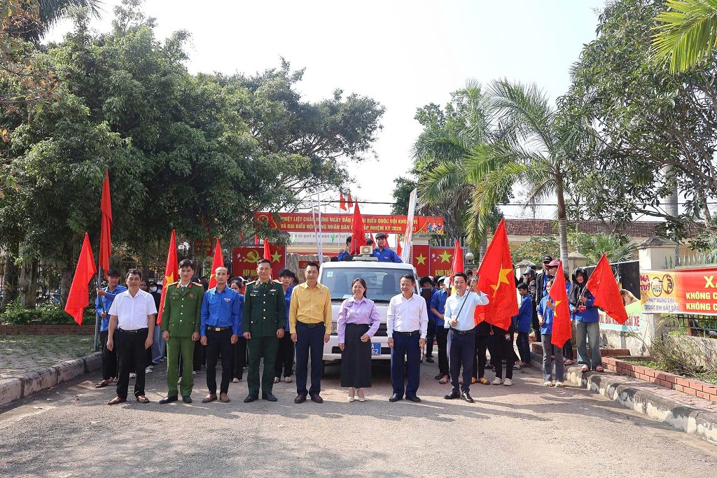 Tuyên truyền lưu động về bầu cử