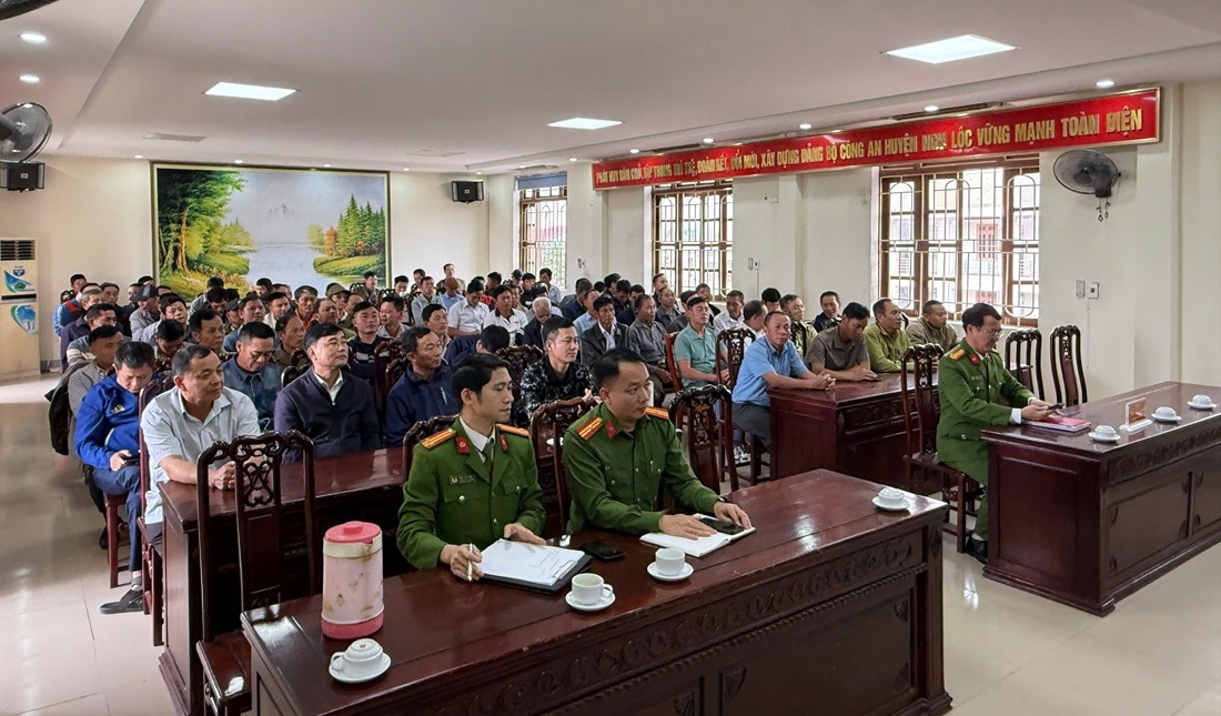 Công an xã Nghi Lộc tổ chức hội nghị 