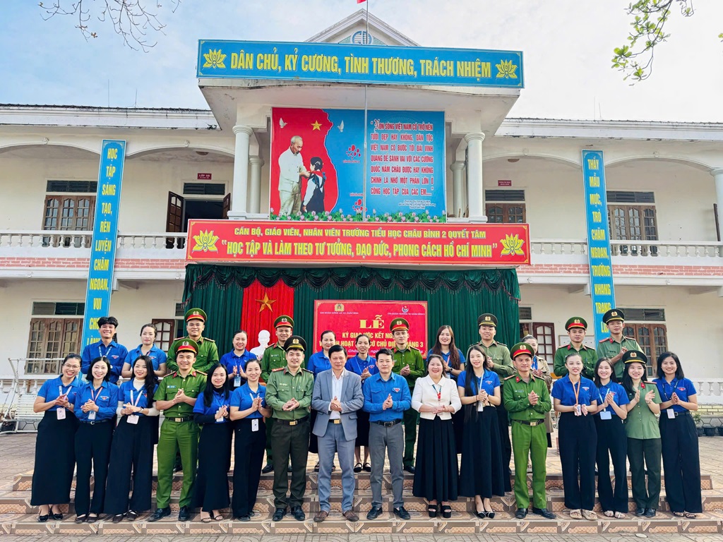 Công an xã Châu Bình ký giao ước kết nghĩa với Trường Tiểu học Châu Bình 2