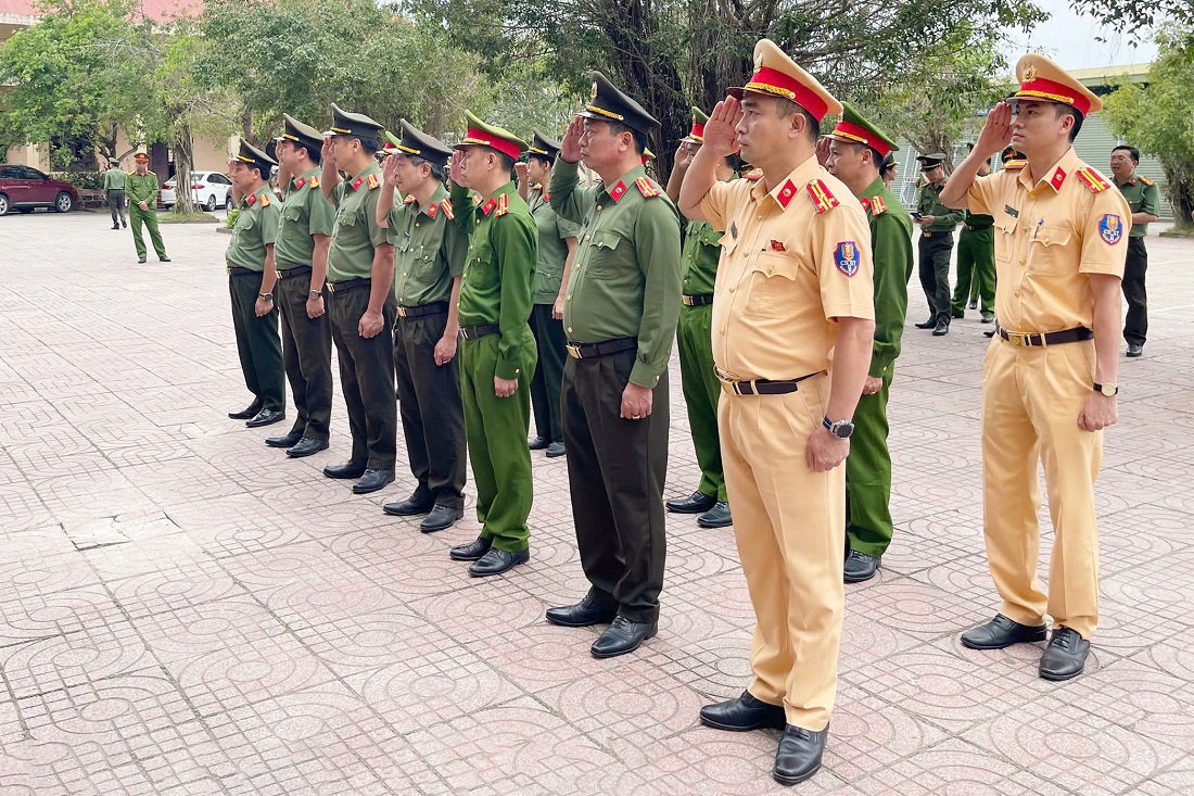 Bế mạc lớp tập huấn điều lệnh, quân sự, võ thuật năm 2026 dành cho lãnh đạo cấp phòng