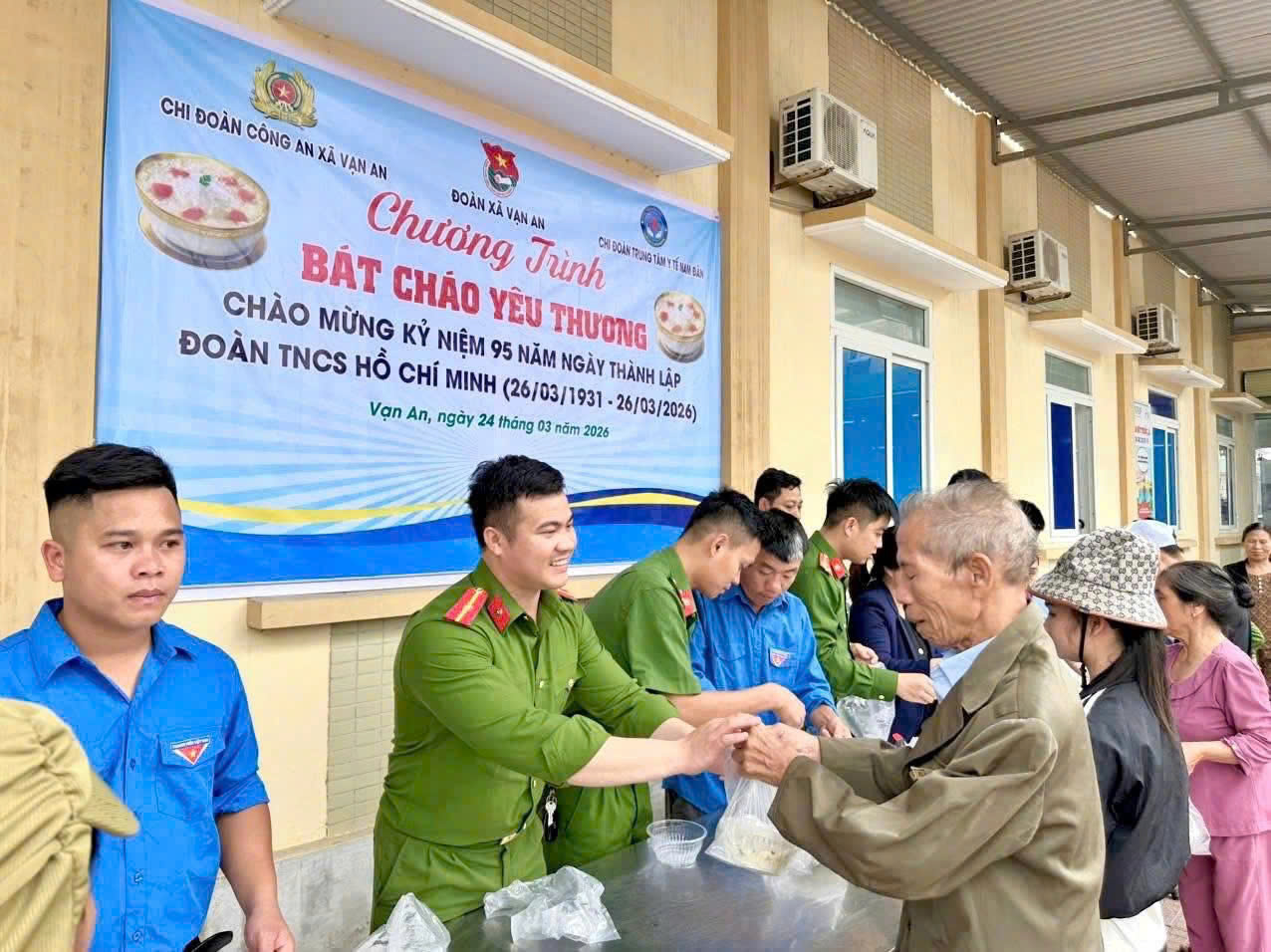 Chi đoàn Công an xã Vạn An tổ chức chương trình 