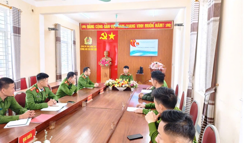 Chi đoàn Công an xã Hải Lộc tổ chức sinh hoạt đoàn