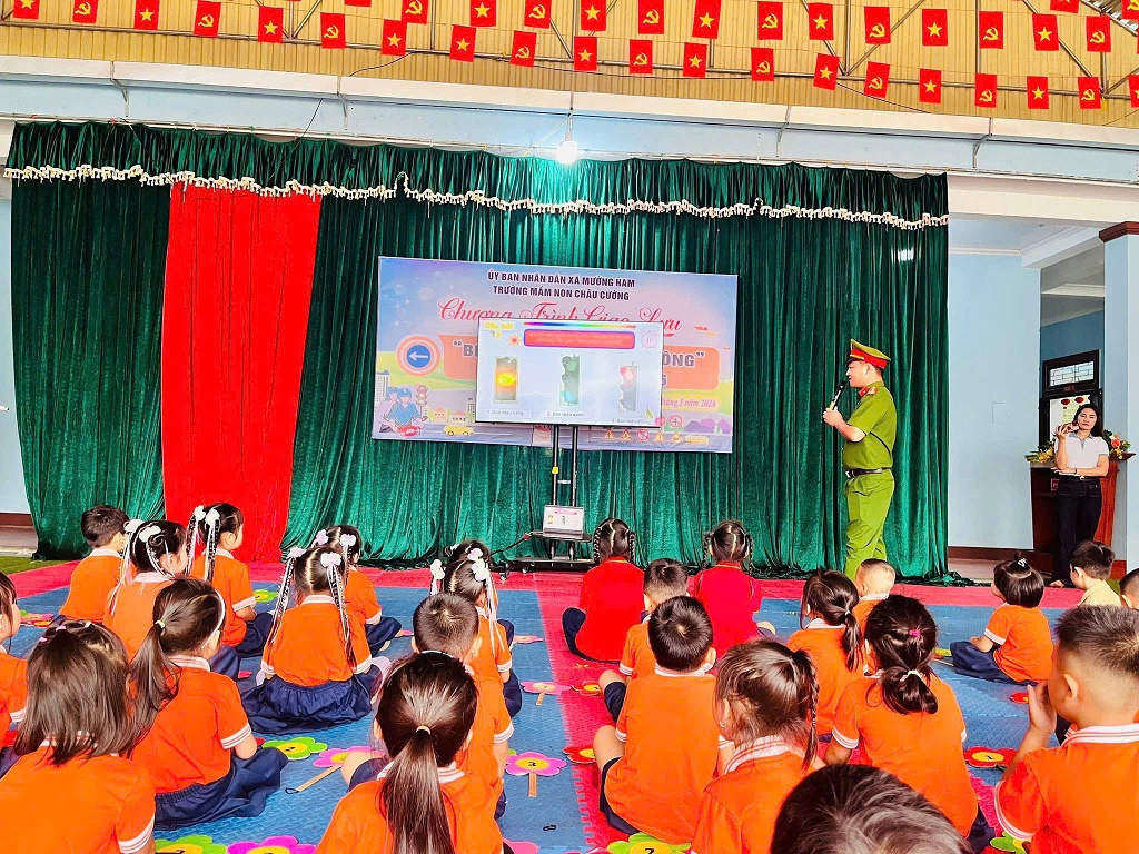 Tổ chức tuyên truyền pháp luật