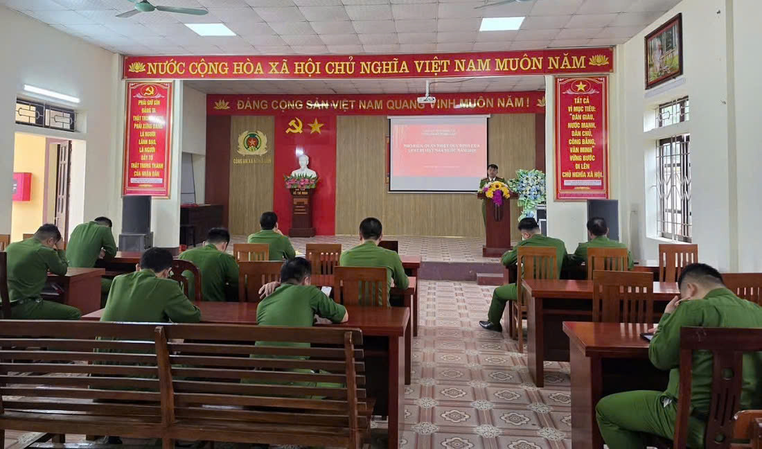Công an xã Nghĩa Lâm phổ biến, quán triệt Luật bảo vệ bí mật Nhà nước