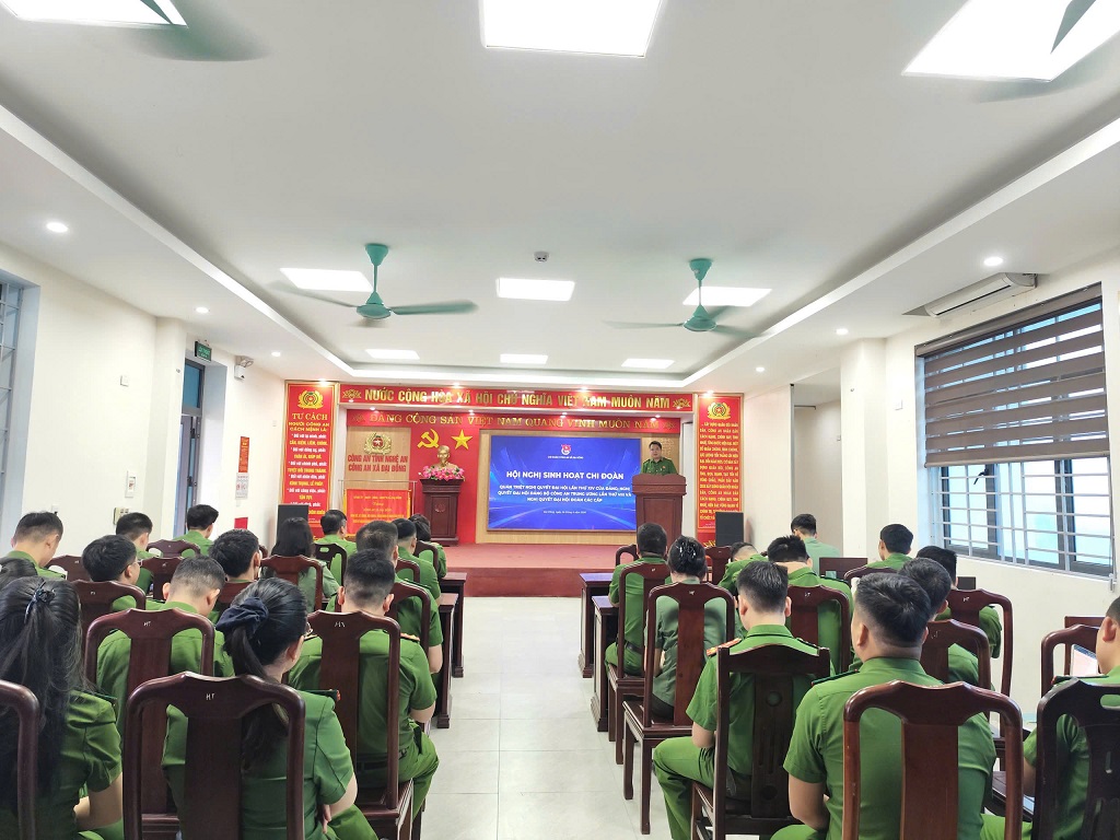 Chi đoàn Công an xã Đại Đồng tổ chức Hội nghị sinh hoạt đoàn quán triệt, nghiên cứu nghị quyết