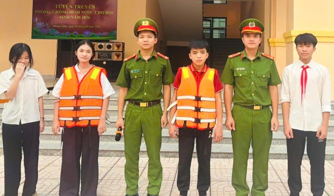 Công an xã Hùng Chân tuyên truyền pháp luật về PCCC và phòng, chống đuối nước