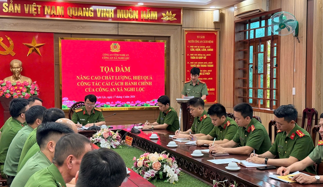 Công an xã Nghi Lộc tọa đàm nâng cao chất lượng, hiệu quả cải cách hành chính