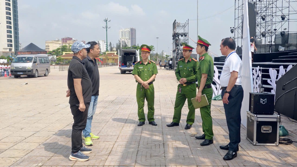 Công an phường Cửa Lò chủ động tham mưu kiểm tra PCCC phục vụ khai mạc Festival Cửa Lò 2026