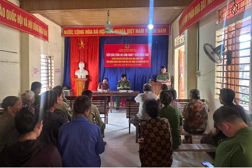 Công an xã Xuân Lâm tổ chức Diễn đàn Công an lắng nghe ý kiến Nhân dân