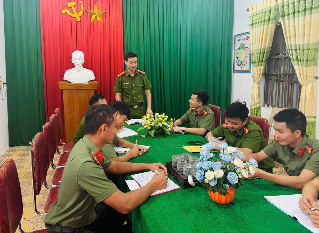 Chi đoàn Công an xã Tiên Đồng quán triệt, nghiên cứu Nghị quyết Đại hội XIV của Đảng