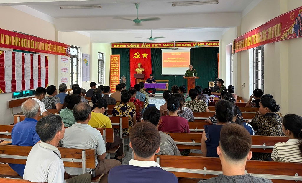 Công an xã Yên Hòa tuyên truyền phòng, chống ma túy và vi phạm pháp luật về môi trường, khoáng sản