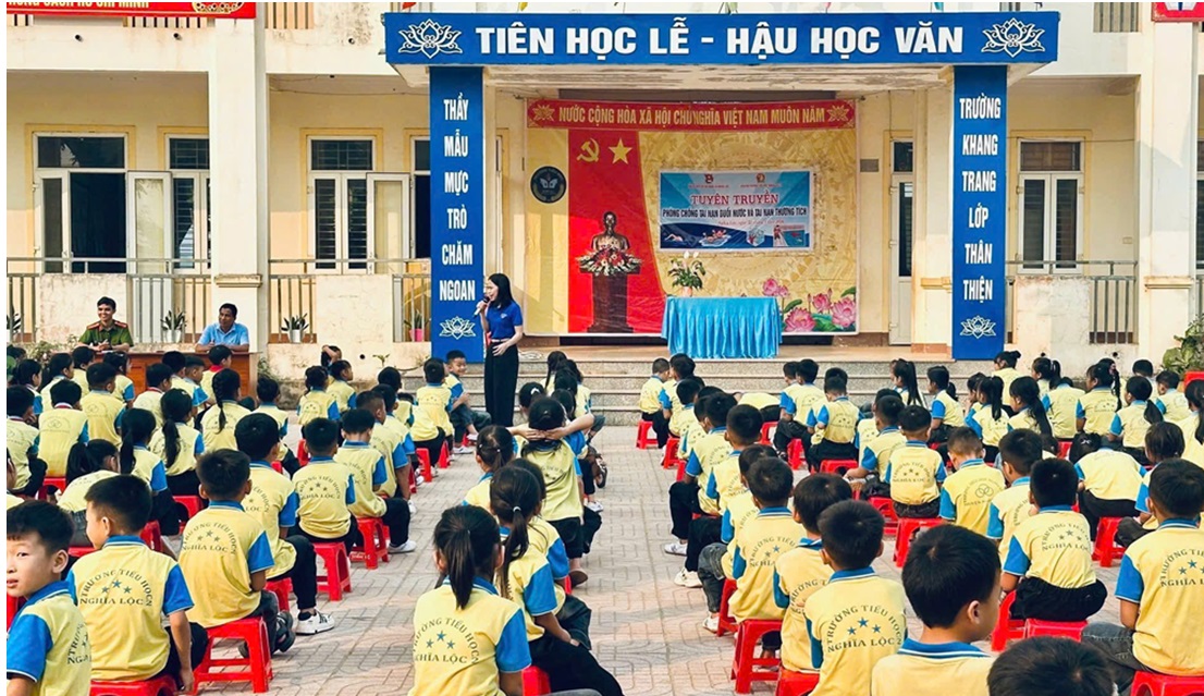 Công an xã Nghĩa Lộc tuyên truyền phòng chống đuối nước và tai nạn thương tích