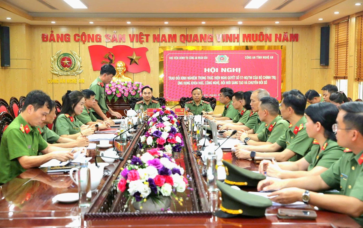 Toàn cảnh Hội nghị