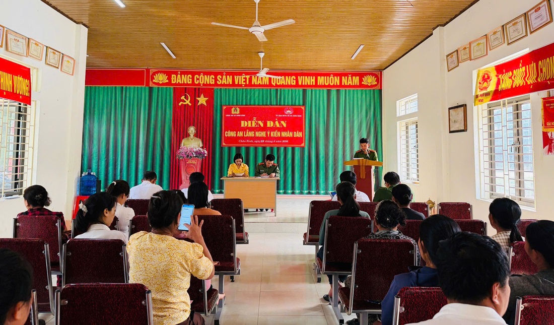 Công an xã Châu Bình tổ chức diễn đàn 