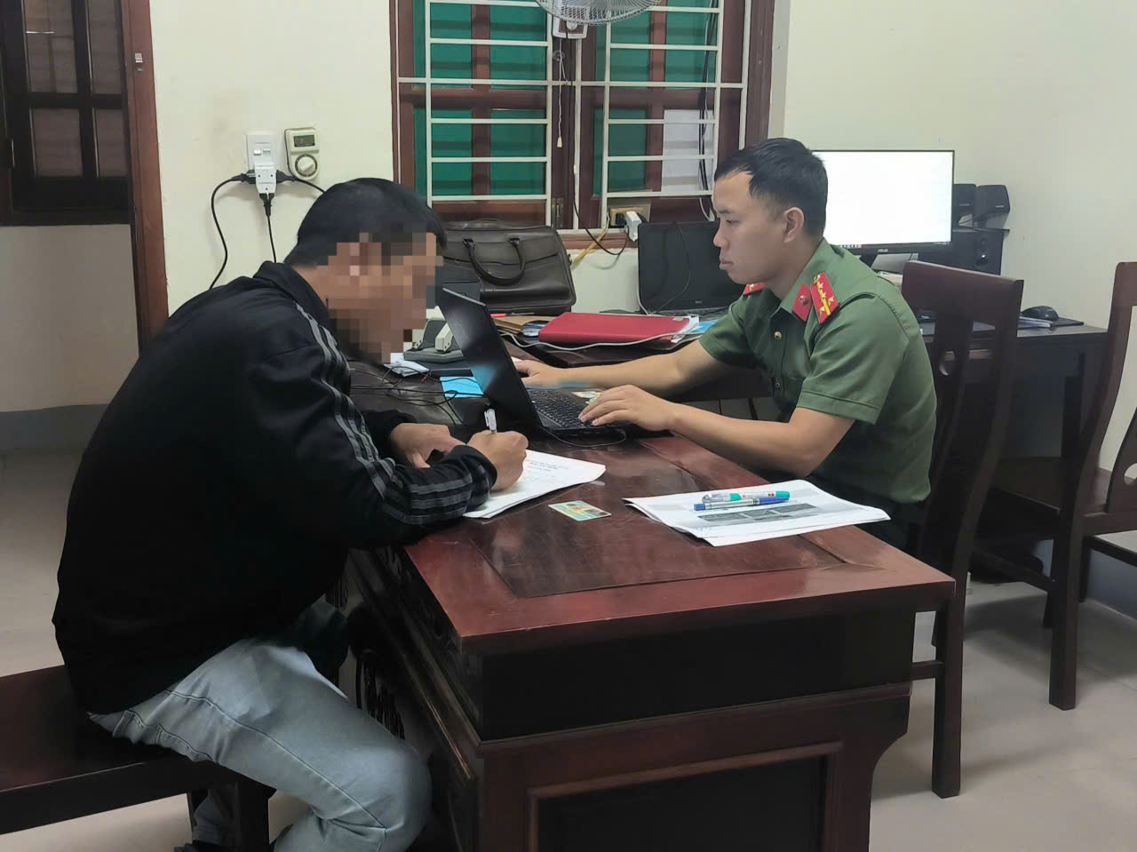 Công an xã Vạn An xử lý trường hợp đăng tải thông tin sai sự thật