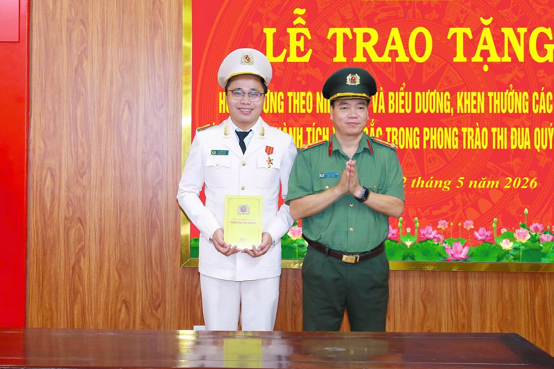 Khen thưởng tập thể, cá nhân có thành tích xuất sắc trong phong trào thi đua quý I/2026