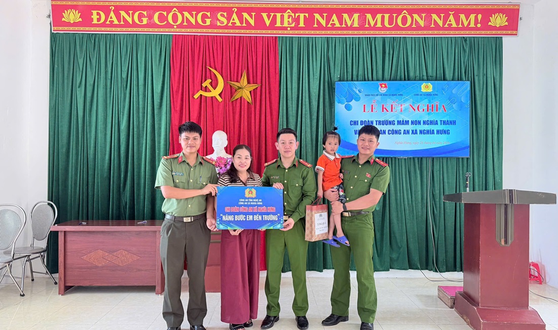 Công an xã Nghĩa Hưng ra mắt mô hình 