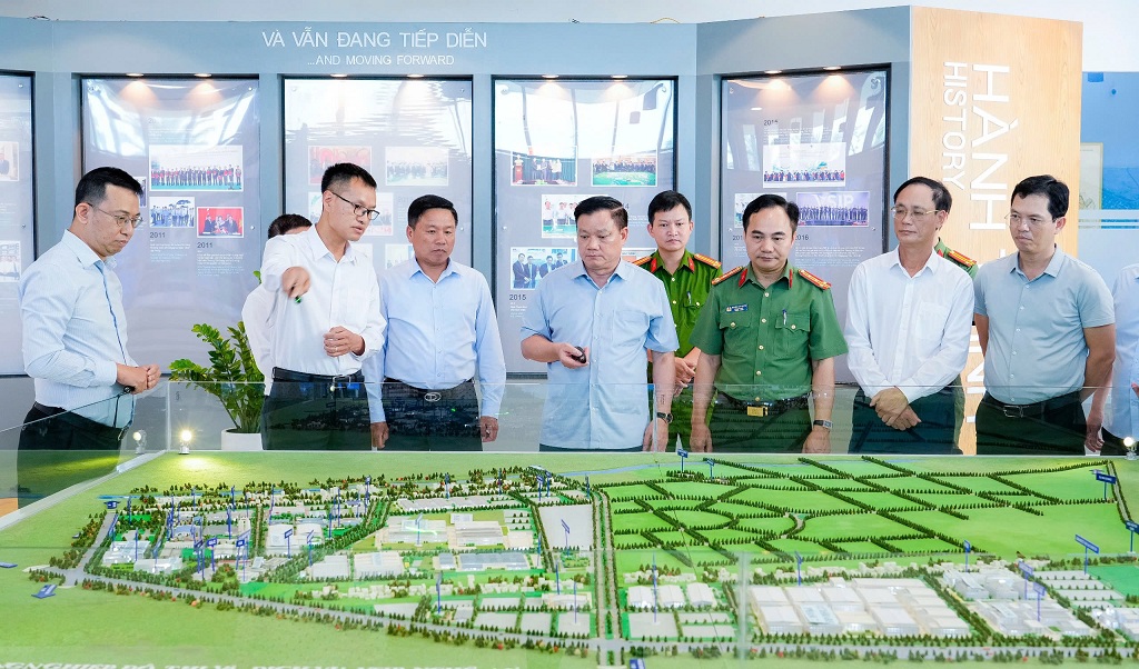 Bí thư Tỉnh ủy Nghệ An làm việc với các xã Hưng Nguyên, Hưng Nguyên Nam, Lam Thành, Yên Trung