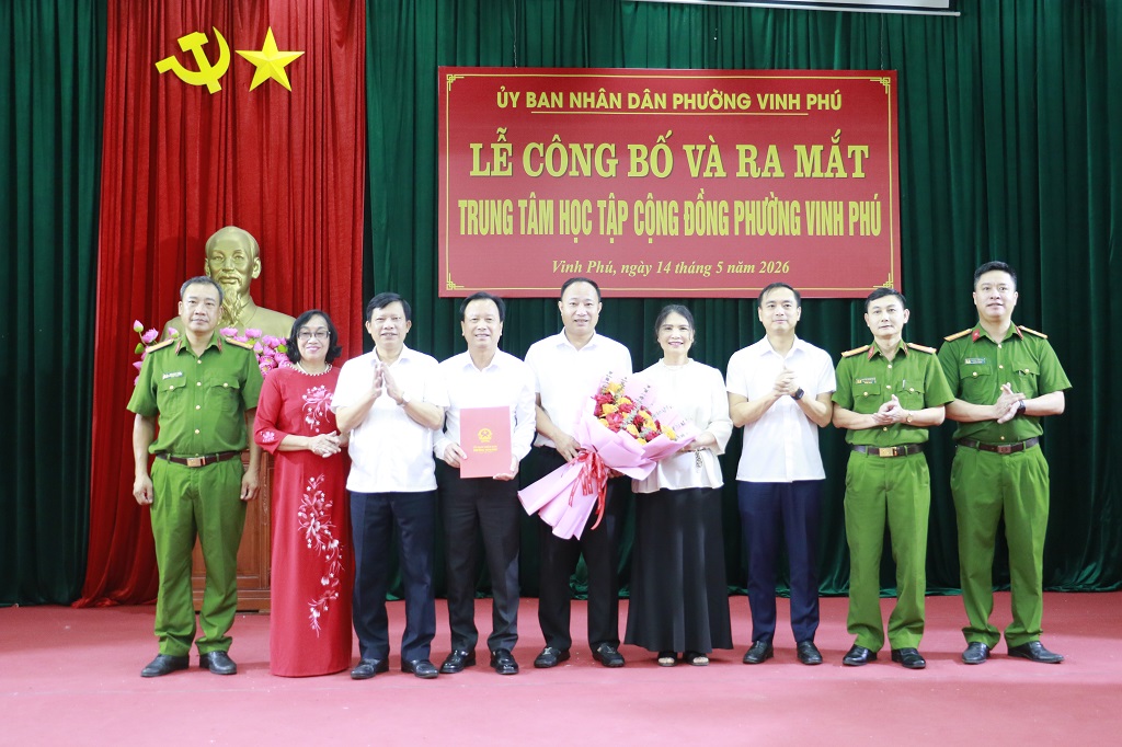 Ra mắt Trung tâm học tập cộng đồng, lồng ghép về PCCC & CNCH phường Vinh Phú 
