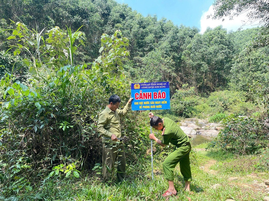 Công an xã Kim Bảng triển khai biện pháp phòng, chống đuối nước