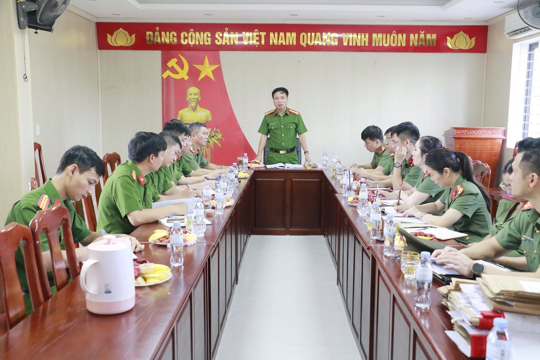 Toàn cảnh buổi làm việc