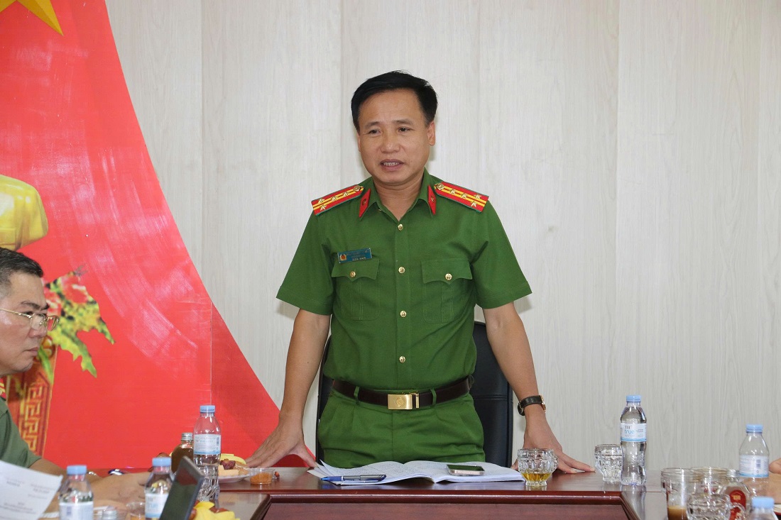 Đồng chí Đại tá Nguyễn Duy Thanh, Phó Giám đốc Công an tỉnh phát biểu kết luận kiểm tra