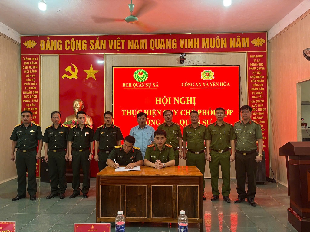 Công an xã Yên Hòa phối hợp tổ chức ký cam kết thực hiện quy chế phối hợp trong bảo đảm ANTT