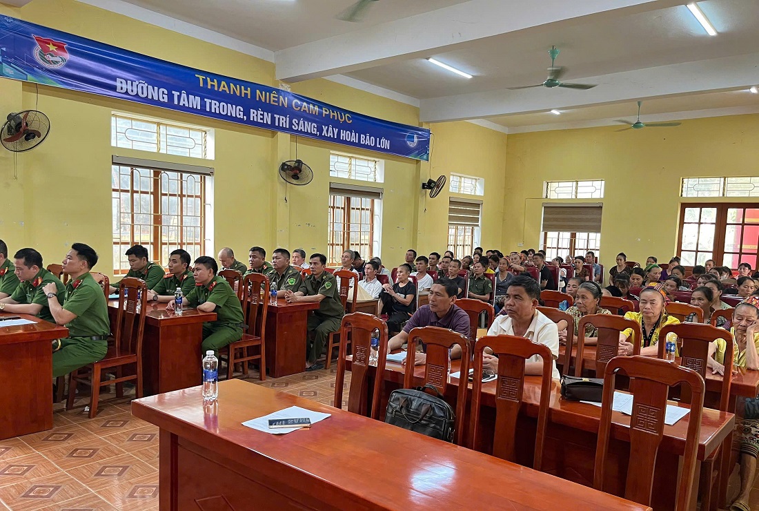 Công an xã Cam Phục ra mắt mô hình dân vận khéo 