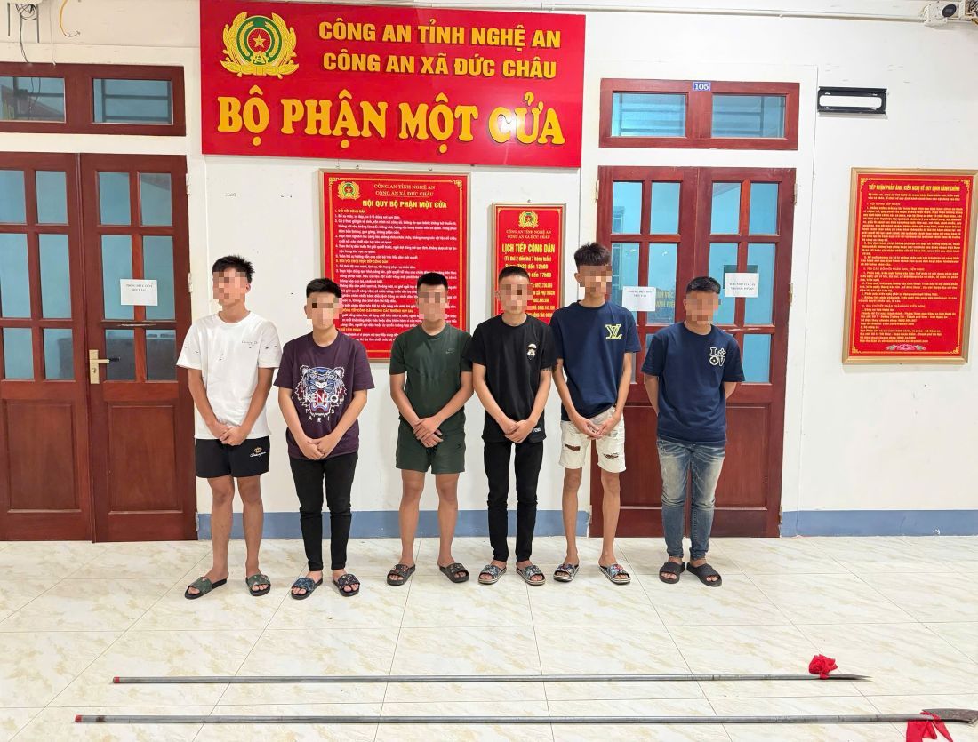Các đối tượng tại Công an xã Đức Châu