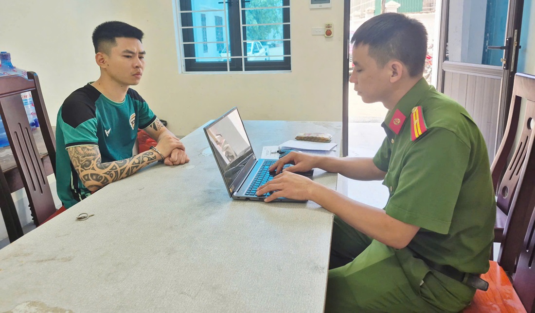 Bắt nhanh đối tượng giả vờ mua hàng rồi cướp giật tài sản