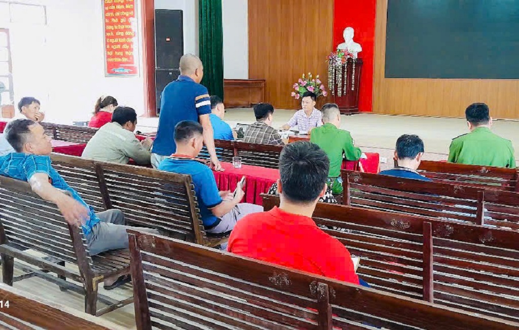 Tại buổi làm việc