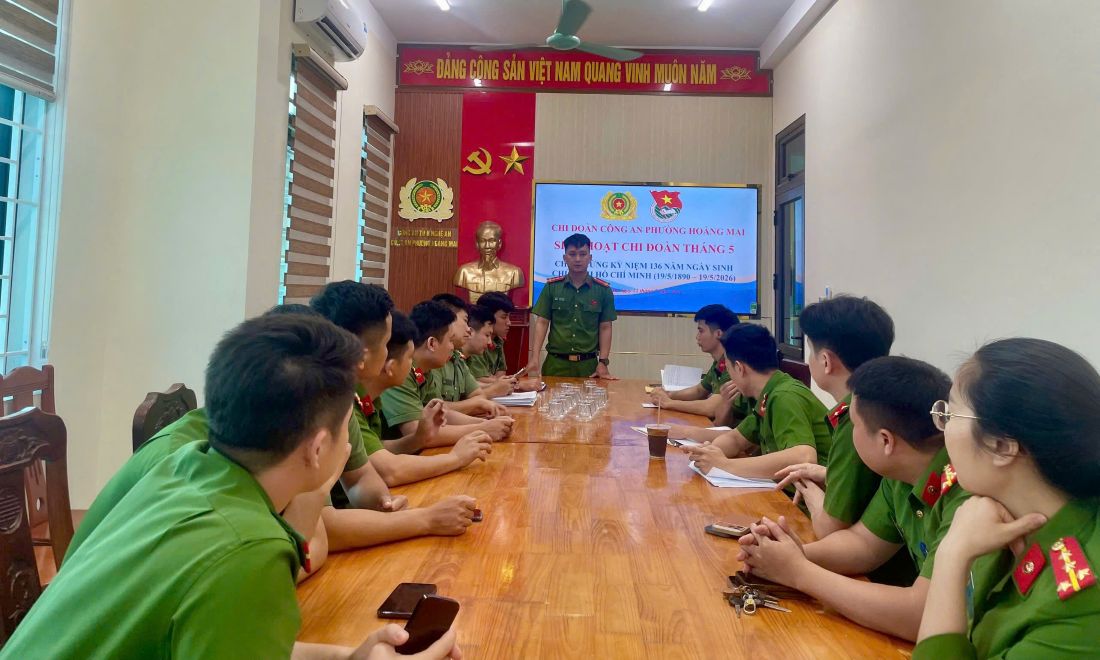 Chi đoàn Công an phường Hoàng Mai tổ chức sinh hoạt đoàn tháng 5