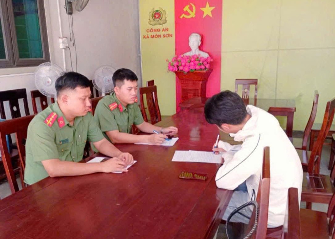 Kịp thời nhắc nhở thanh thiếu niên đăng tải nội dung tiêu cực trên mạng xã hội