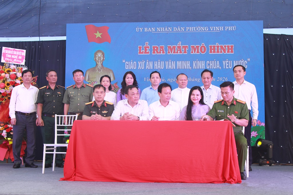 Lễ ra mắt mô hình 