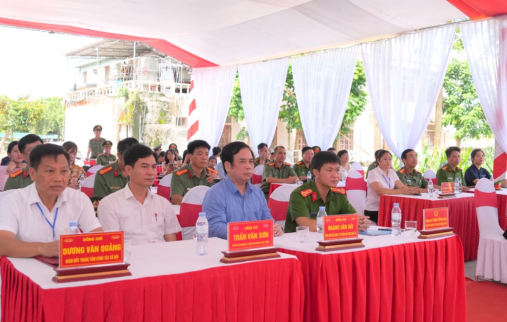 Đại biểu tham dự