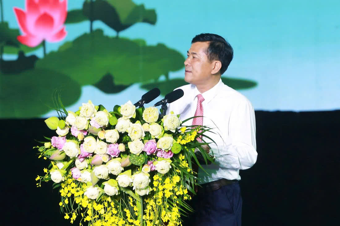 Đồng chí Thái Văn Thành, Phó Chủ tịch UBND tỉnh phát biểu tại khai mạc buổi lễ 