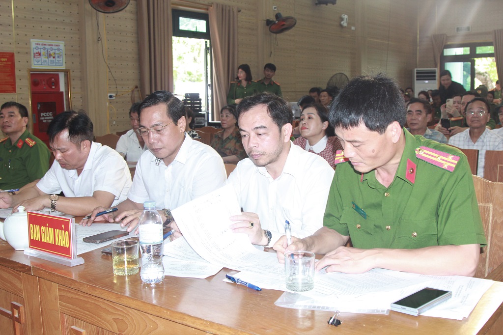 Đại biểu tham dự Hội thi